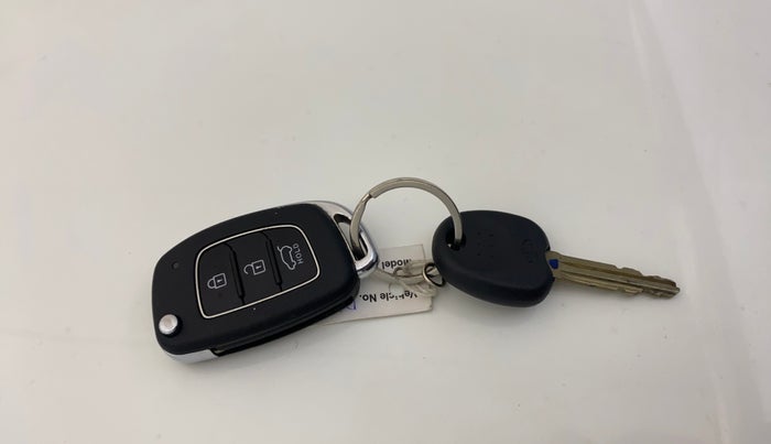 2019 Hyundai Elite i20 MAGNA PLUS 1.2, Petrol, Manual, 9,816 km, Key Close Up