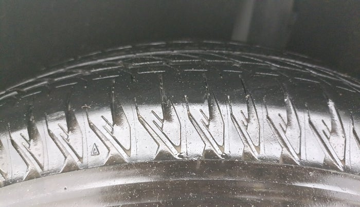 2019 Ford Ecosport AMBIENTE 1.5L PETROL, CNG, Manual, 62,748 km, Left Rear Tyre Tread