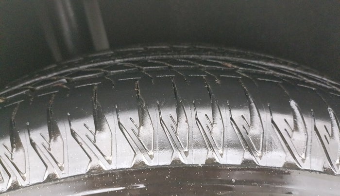 2019 Ford Ecosport AMBIENTE 1.5L PETROL, CNG, Manual, 62,748 km, Right Rear Tyre Tread