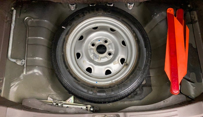 2013 Maruti Zen Estilo LXI, Petrol, Manual, 32,573 km, Spare Tyre