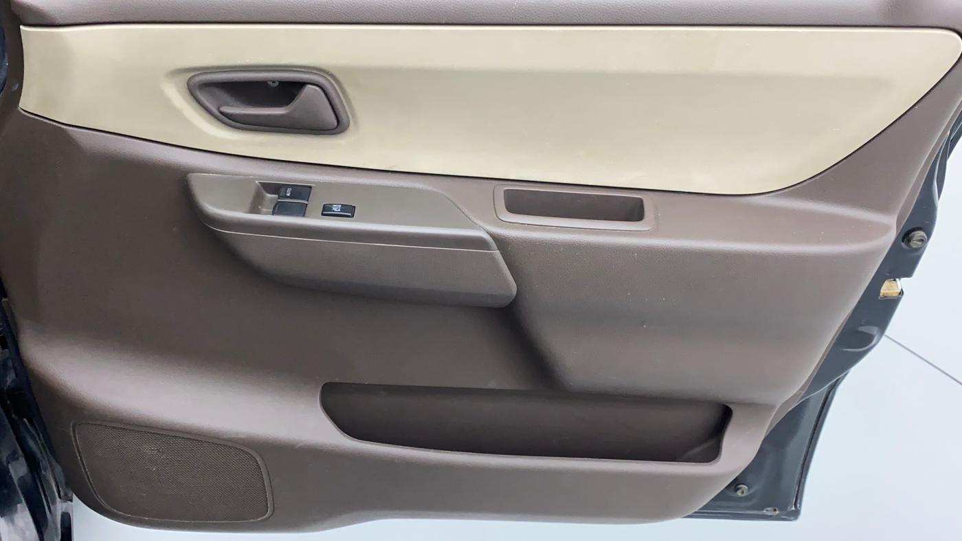 2013 Maruti Zen Estilo LXI, Petrol, Manual, 32,573 km, Driver Side Door Panels Control