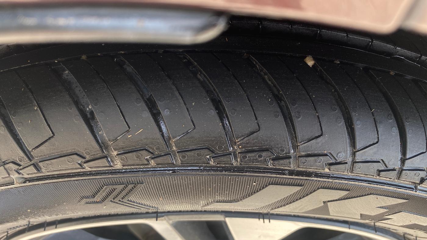 2020 Tata TIGOR XZA PLUS PETROL, Petrol, Automatic, 35,330 km, Right Rear Tyre Tread