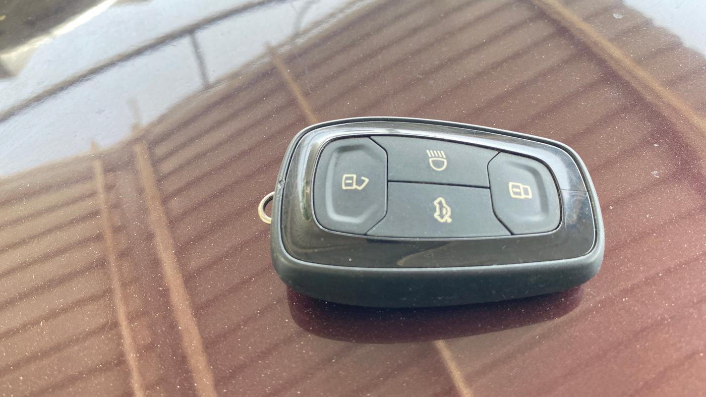 2020 Tata TIGOR XZA PLUS PETROL, Petrol, Automatic, 35,330 km, Key Close Up
