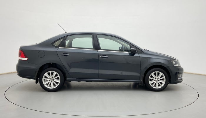 2016 Volkswagen Vento HIGHLINE 1.5 AT, Diesel, Automatic, 96,216 km, Right Side View