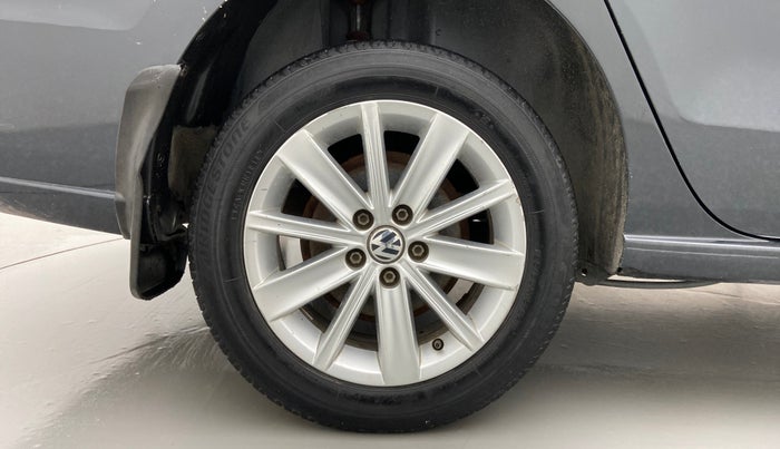 2016 Volkswagen Vento HIGHLINE 1.5 AT, Diesel, Automatic, 96,216 km, Right Rear Wheel