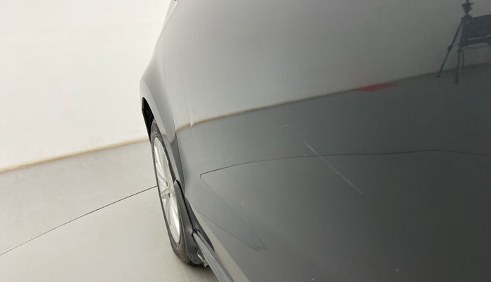 2016 Volkswagen Vento HIGHLINE 1.5 AT, Diesel, Automatic, 96,216 km, Front passenger door - Slightly dented