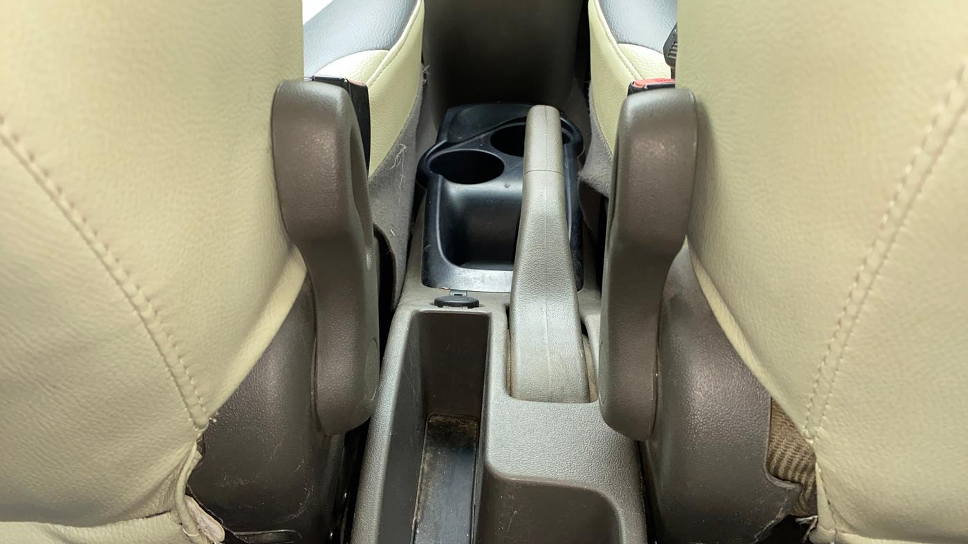 2011 Hyundai i10 SPORTZ 1.2, Petrol, Manual, 66,471 km, Driver Side Adjustment Panel