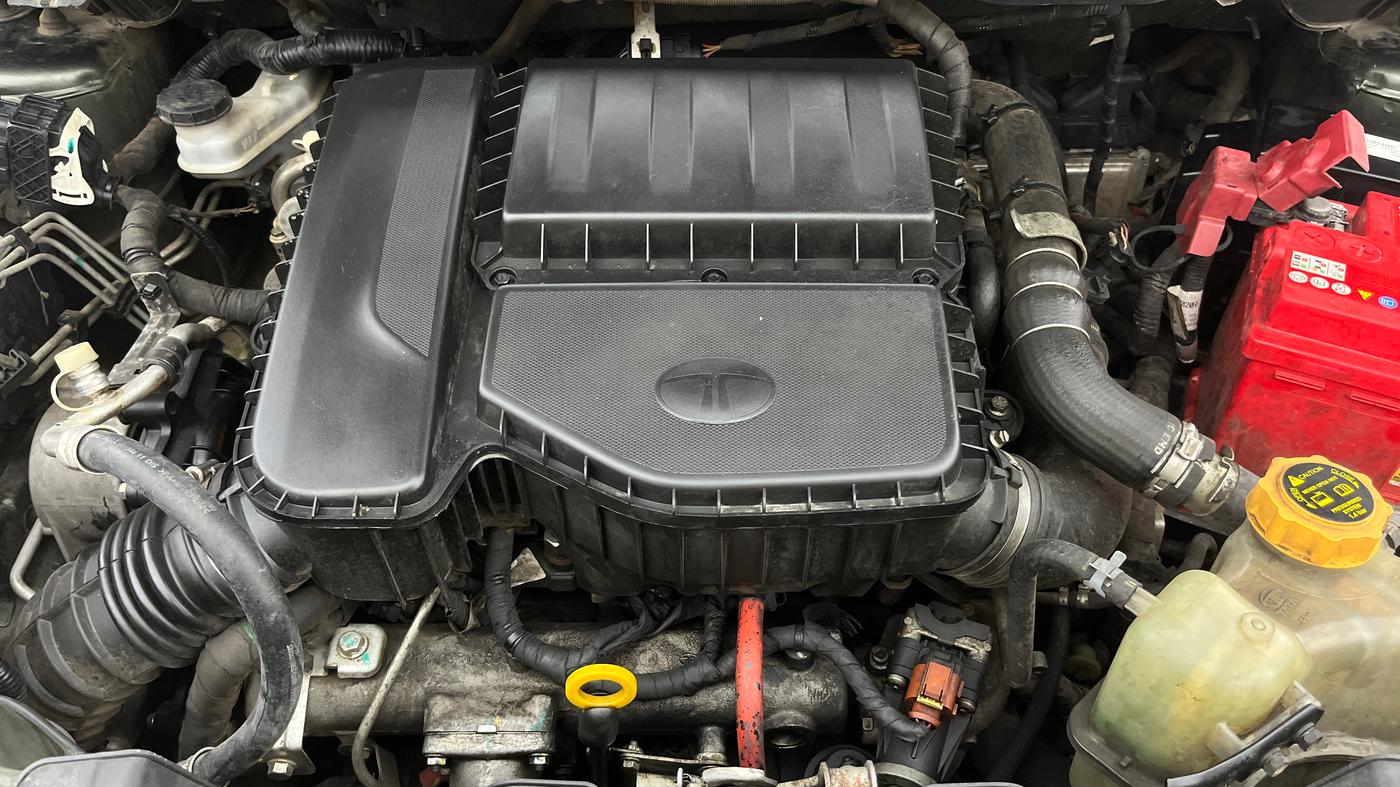 2021 Tata NEXON XZA PLUS DIESEL, Diesel, Automatic, 75,535 km, Engine View