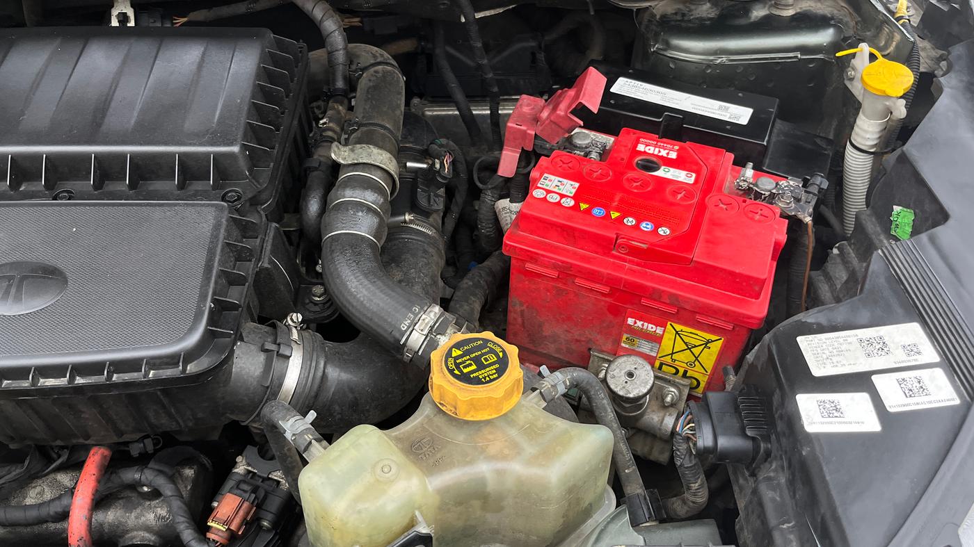 2021 Tata NEXON XZA PLUS DIESEL, Diesel, Automatic, 75,535 km, Engine View - Left
