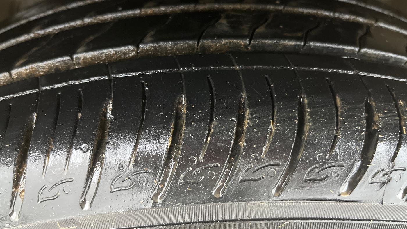 2021 Tata NEXON XZA PLUS DIESEL, Diesel, Automatic, 75,535 km, Left Front Tyre Tread