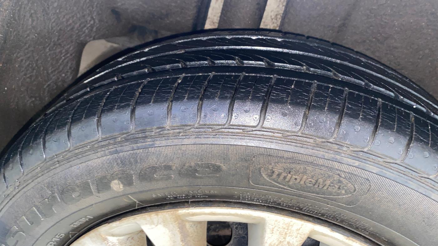 2017 Maruti Ciaz DELTA 1.4 MT PETROL, Petrol, Manual, 35,234 km, Right Rear Tyre Tread