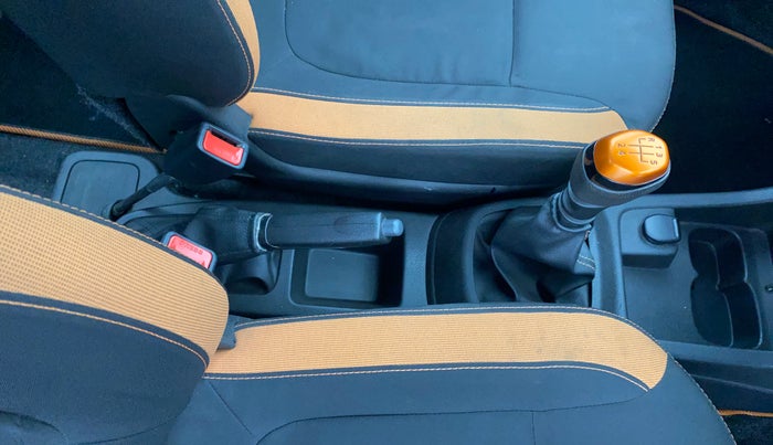 2018 Renault Kwid CLIMBER 1.0, Petrol, Manual, 25,132 km, Gear Lever