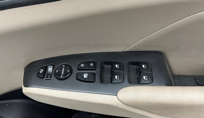 2022 Hyundai Verna SX (O) 1.5 VTVT IVT, Petrol, Automatic, 42,753 km, Driver Side Door Panels Control