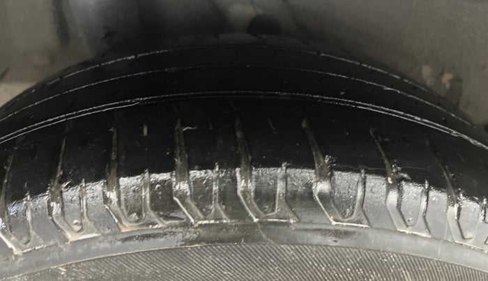 2022 Hyundai Verna SX (O) 1.5 VTVT IVT, Petrol, Automatic, 42,753 km, Right Rear Tyre Tread