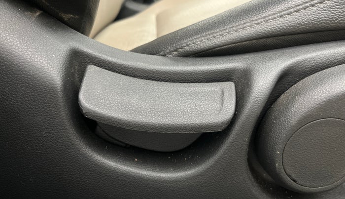 2022 Hyundai Verna SX (O) 1.5 VTVT IVT, Petrol, Automatic, 42,753 km, Driver Side Adjustment Panel