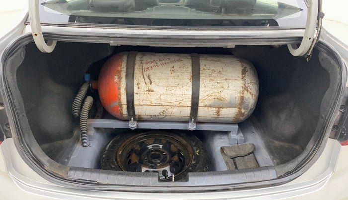 2018 Hyundai Xcent S 1.2, CNG, Manual, 1,46,499 km, Boot Inside