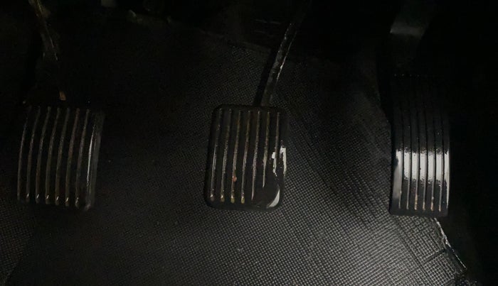 2018 Hyundai Xcent S 1.2, CNG, Manual, 1,46,499 km, Pedals