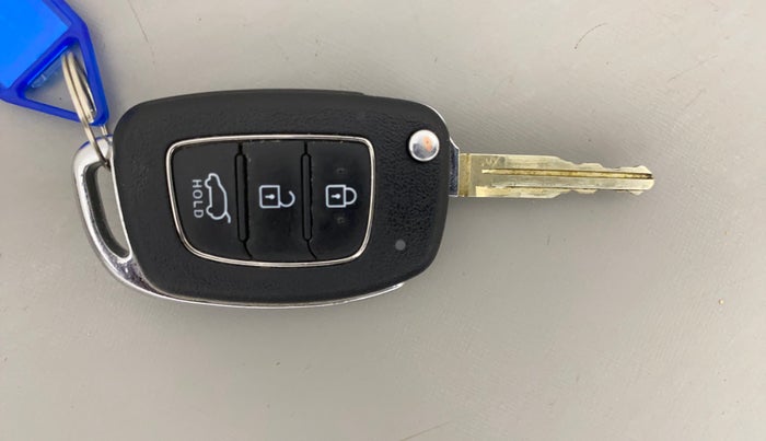 2022 Hyundai VENUE SX 1.5 CRDI, Diesel, Manual, 39,418 km, Key Close Up