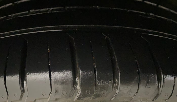 2022 Hyundai VENUE SX 1.5 CRDI, Diesel, Manual, 39,418 km, Right Rear Tyre Tread