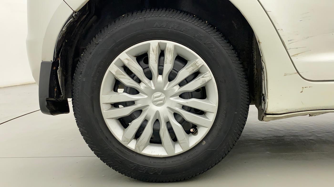 2011 Maruti Swift VXI, Petrol, Manual, 94,660 km, Right Rear Wheel