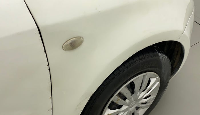 2011 Maruti Swift VXI, Petrol, Manual, 94,660 km, Right fender - Slightly dented
