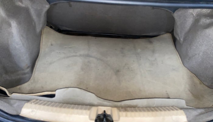 2016 Ford Figo Aspire AMBIENTE 1.2 PETROL, Petrol, Manual, 88,510 km, Boot Inside