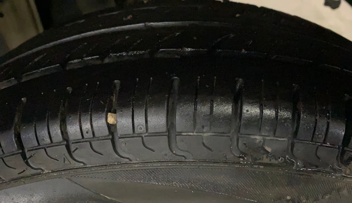 2020 Maruti Alto LXI, Petrol, Manual, 84,964 km, Left Rear Tyre Tread
