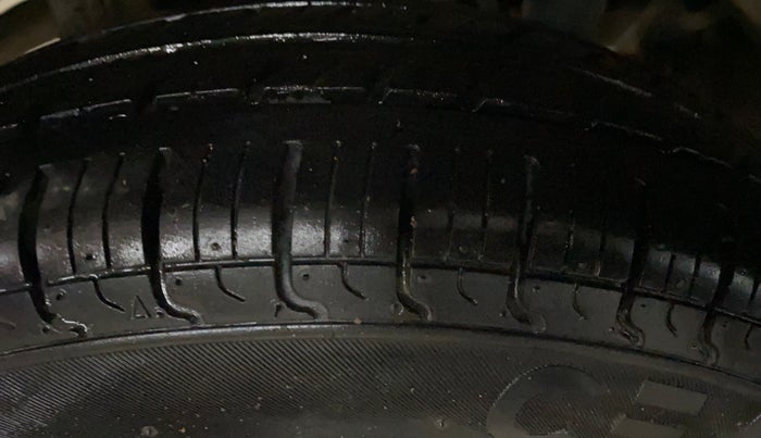 2020 Maruti Alto LXI, Petrol, Manual, 84,964 km, Right Rear Tyre Tread