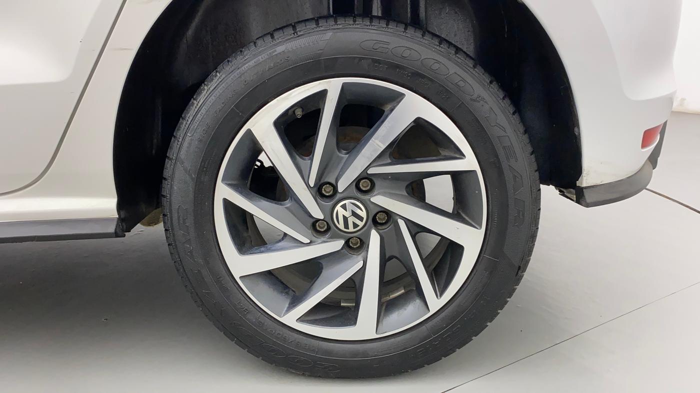 2021 Volkswagen Polo COMFORTLINE 1.0L MPI, Petrol, Manual, 49,069 km, Left Rear Wheel
