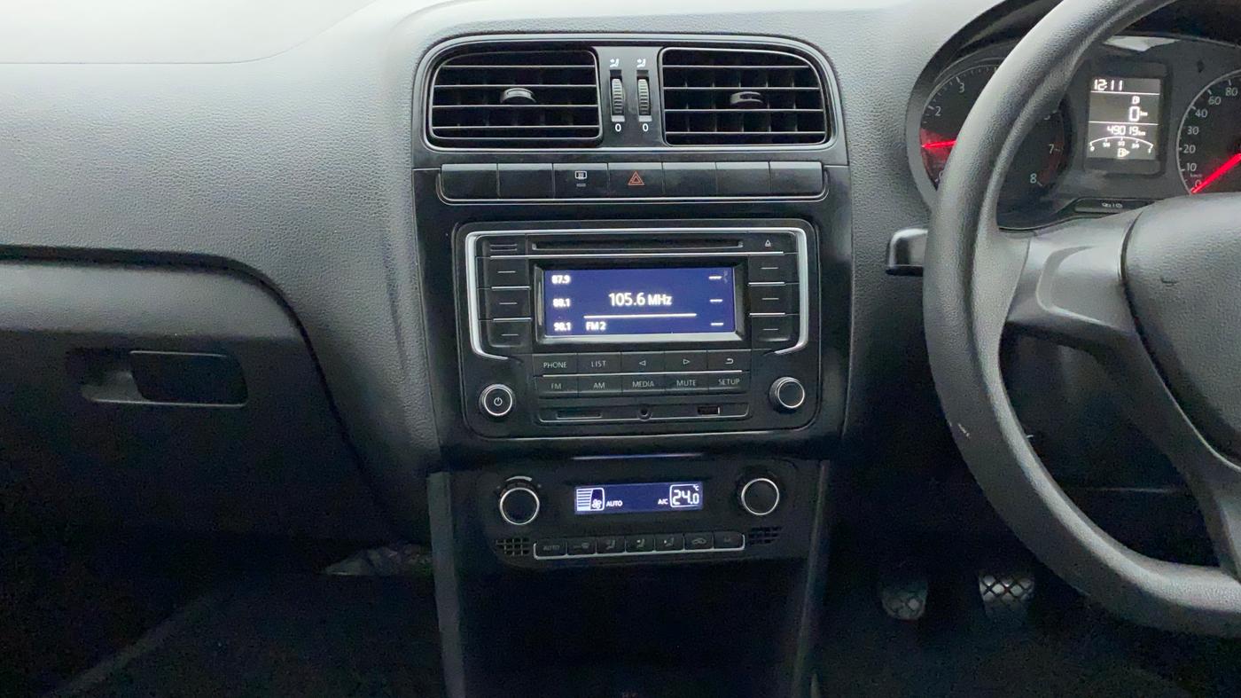 2021 Volkswagen Polo COMFORTLINE 1.0L MPI, Petrol, Manual, 49,069 km, Air Conditioner