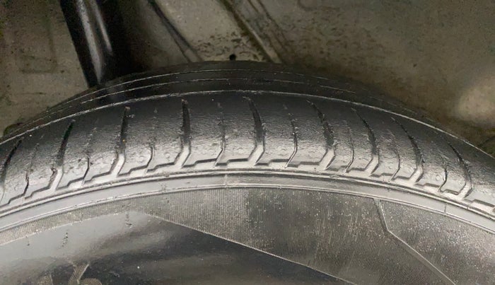 2020 Hyundai VENUE SX PLUS 1.0 TURBO DCT, Petrol, Automatic, 55,043 km, Right Rear Tyre Tread