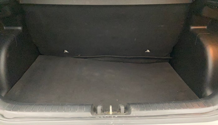 2020 Hyundai VENUE SX PLUS 1.0 TURBO DCT, Petrol, Automatic, 55,043 km, Boot Inside