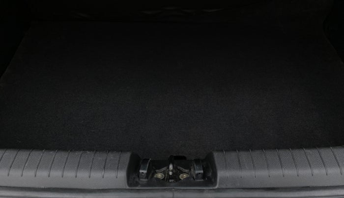 2018 Hyundai Elite i20 ASTA 1.2  CVT, Petrol, Automatic, 83,645 km, Boot Inside