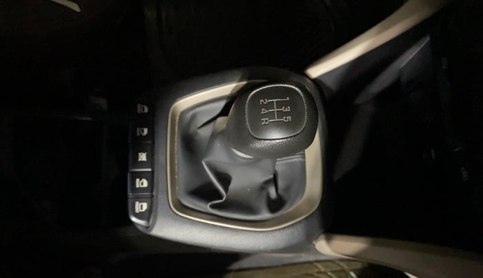 2020 Hyundai NEW SANTRO SPORTZ MT, Petrol, Manual, 13,277 km, Gear Lever