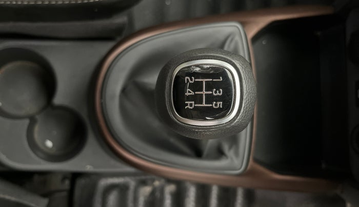 2021 Hyundai AURA SX 1.2, Petrol, Manual, 21,860 km, Gear Lever