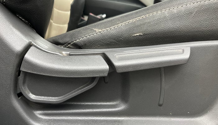 2021 Hyundai AURA SX 1.2, Petrol, Manual, 21,860 km, Driver Side Adjustment Panel