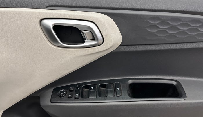 2021 Hyundai AURA SX 1.2, Petrol, Manual, 21,860 km, Driver Side Door Panels Control