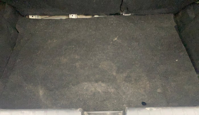 2017 Maruti Baleno DELTA PETROL 1.2, Petrol, Manual, 72,598 km, Boot Inside