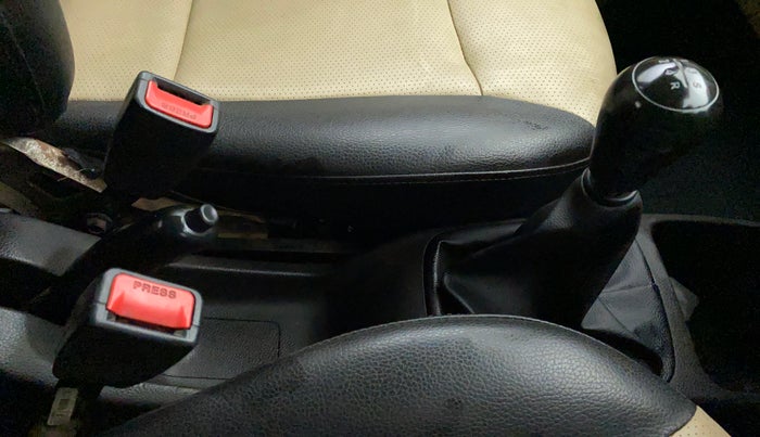 2017 Hyundai Eon ERA PLUS, Petrol, Manual, Gear Lever