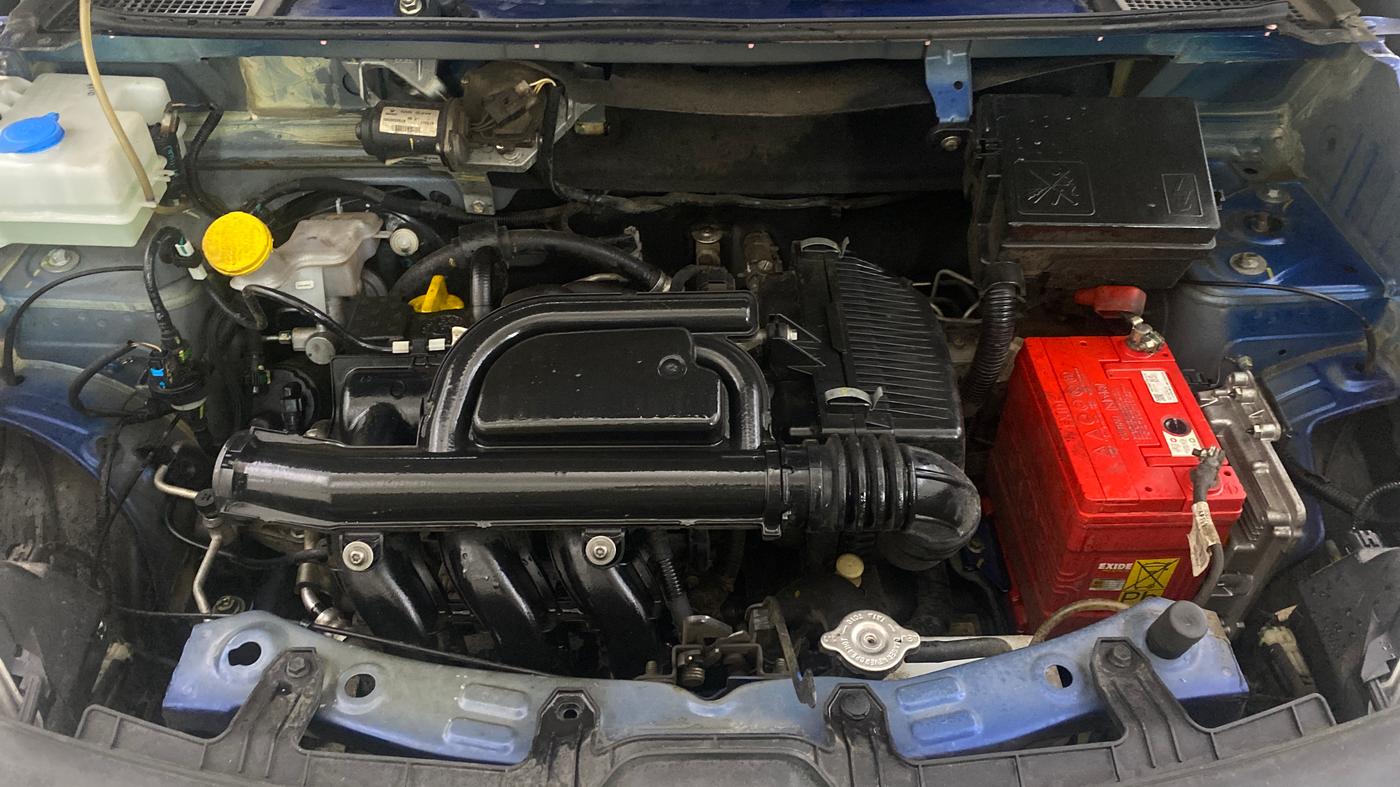 2019 Renault Kwid CLIMBER 1.0 AMT (O), Petrol, Automatic, 20,759 km, Engine View