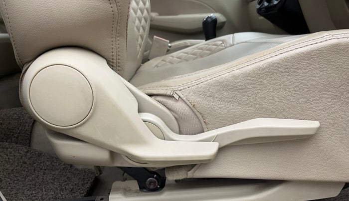 2019 Maruti Dzire VXI, Petrol, Manual, 51,908 km, Driver Side Adjustment Panel