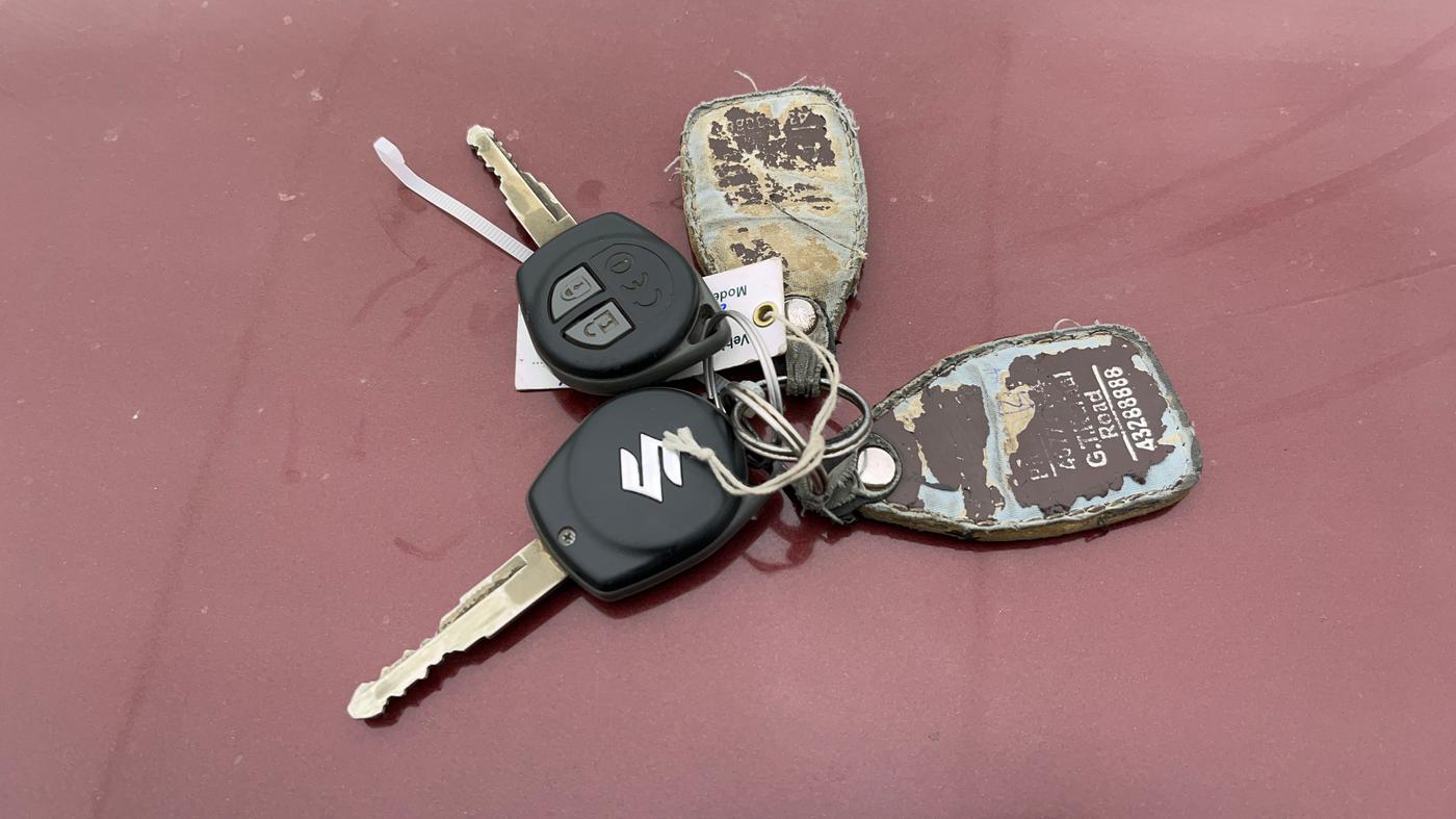 2019 Maruti Dzire VXI, Petrol, Manual, 51,976 km, Key Close Up