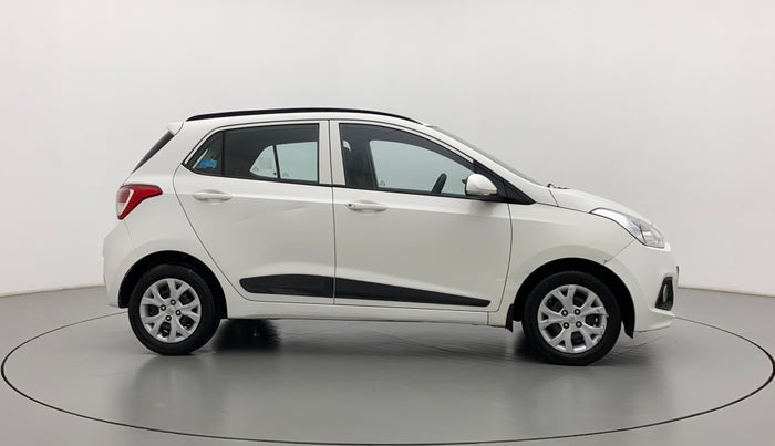 2015 Hyundai Grand i10 SPORTZ 1.2 KAPPA VTVT, Petrol, Manual, 60,079 km, Right Side View