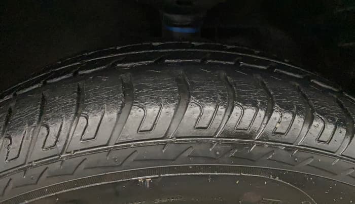 2017 Maruti Wagon R 1.0 VXI, Petrol, Manual, 11,056 km, Left Front Tyre Tread
