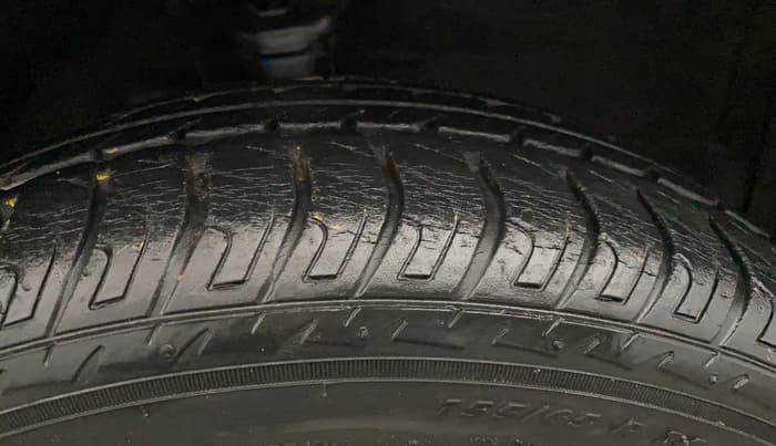 2017 Maruti Wagon R 1.0 VXI, Petrol, Manual, 11,056 km, Right Front Tyre Tread