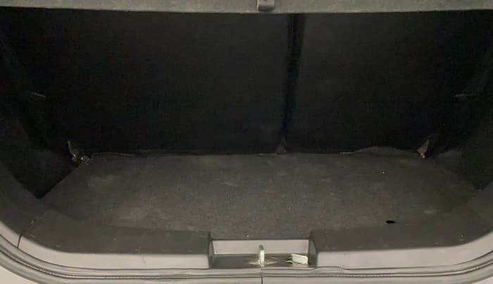 2017 Maruti Wagon R 1.0 VXI, Petrol, Manual, 11,056 km, Boot Inside