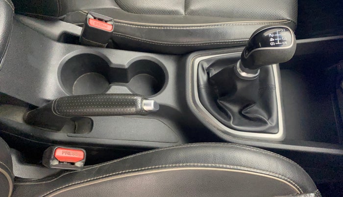 2016 Hyundai Creta SX (O) 1.6 DIESEL, Diesel, Manual, 88,145 km, Gear Lever