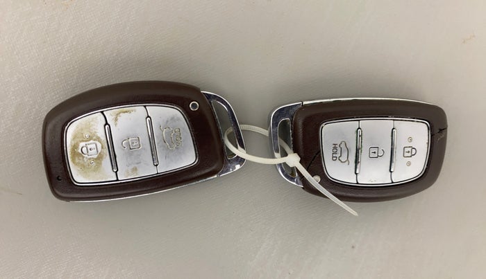 2016 Hyundai Creta SX (O) 1.6 DIESEL, Diesel, Manual, 88,145 km, Key Close Up