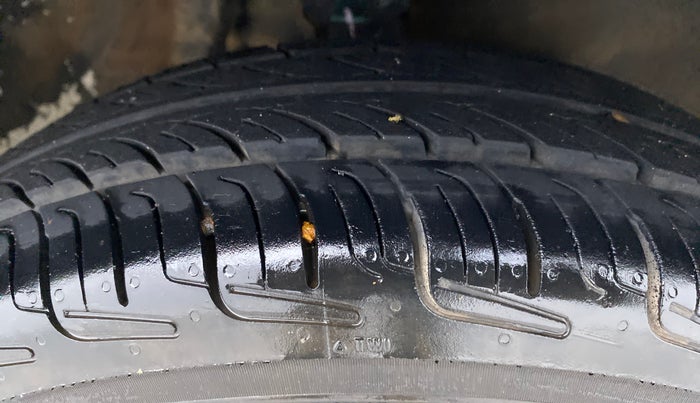 2012 Maruti Alto 800 LXI, Petrol, Manual, 48,242 km, Right Front Tyre Tread