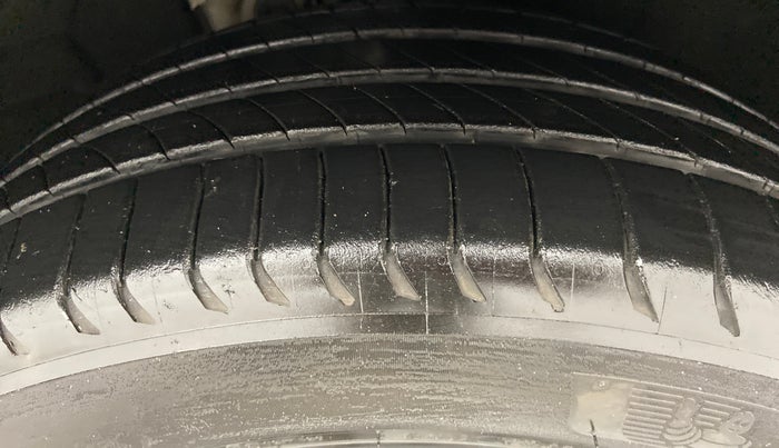 2015 Audi Q3 35 TDI Quattro, Diesel, Automatic, 75,478 km, Right Front Tyre Tread